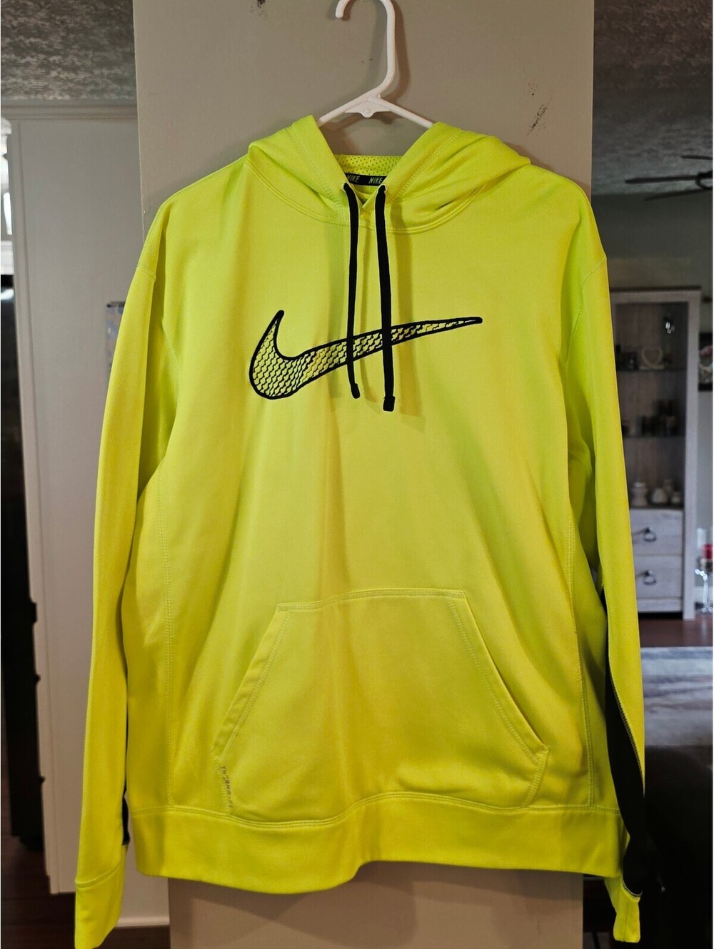 Nike Therma Fit neon yellow pullover hoodie size L